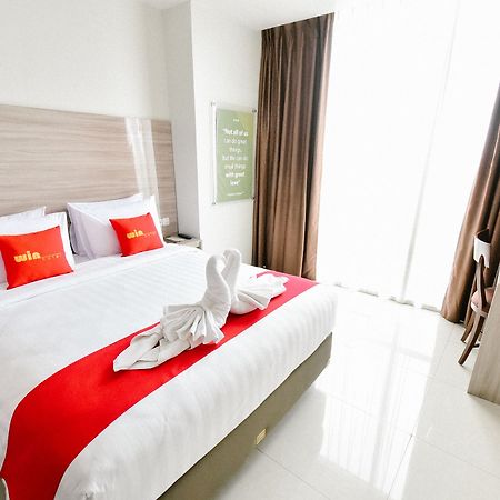 Win Grand Hotel Bekasi Luaran gambar